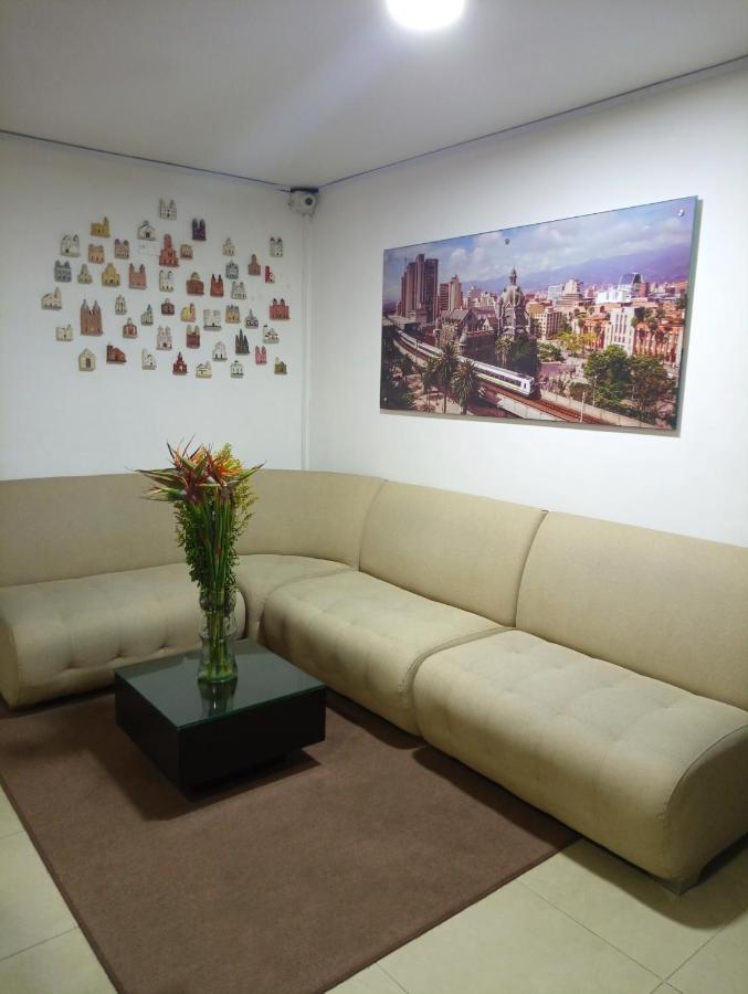 Hotel Girasol 70 ميديلين المظهر الخارجي الصورة